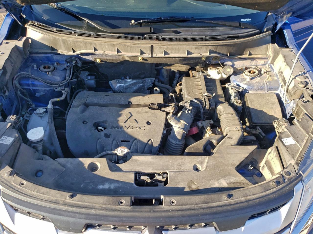 Mitsubishi Outlander Es Image 4