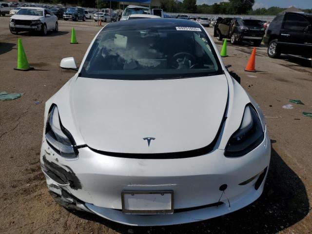 Tesla Model 3 Image 6