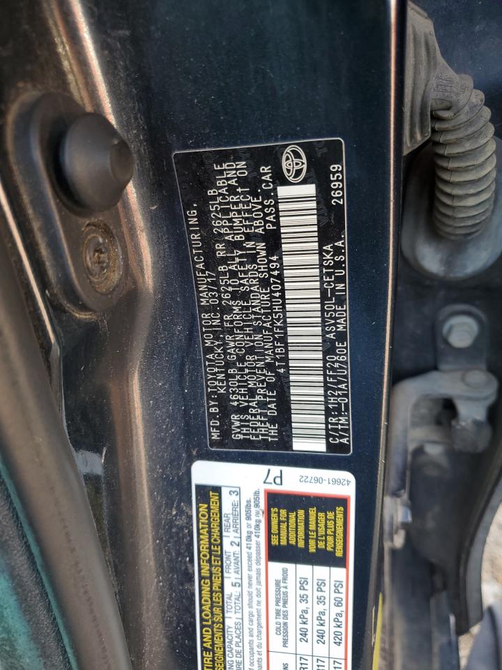 Toyota Camry Le Image 9