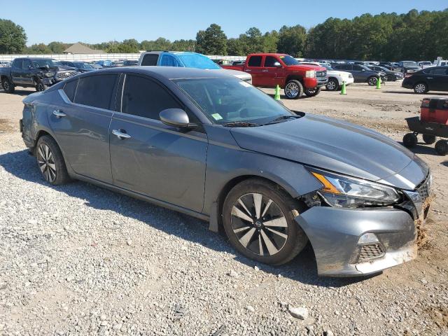 Nissan Altima Sv Image 4