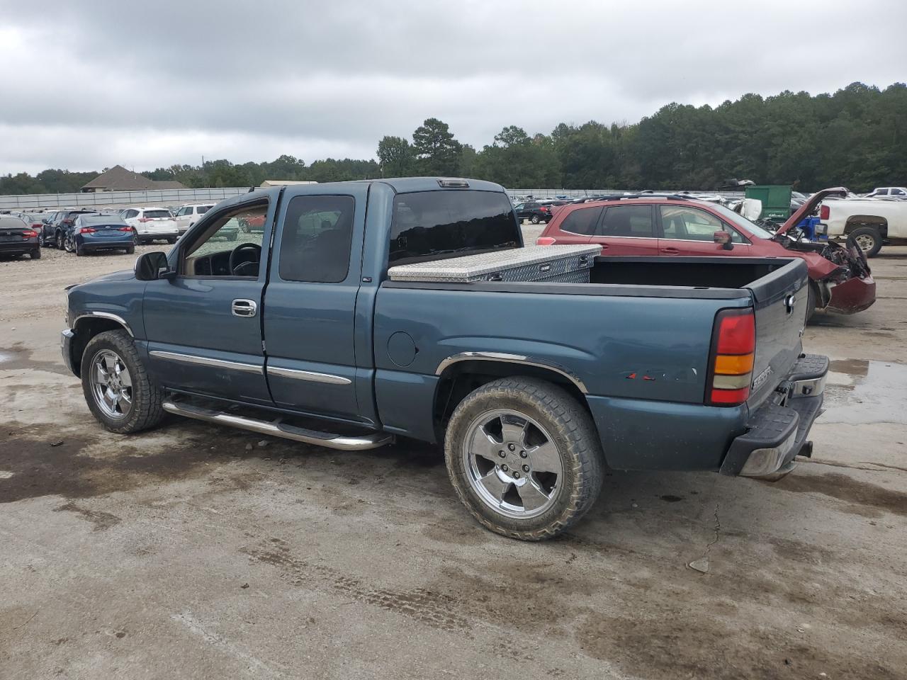 GMC Sierra K1500 Image 2