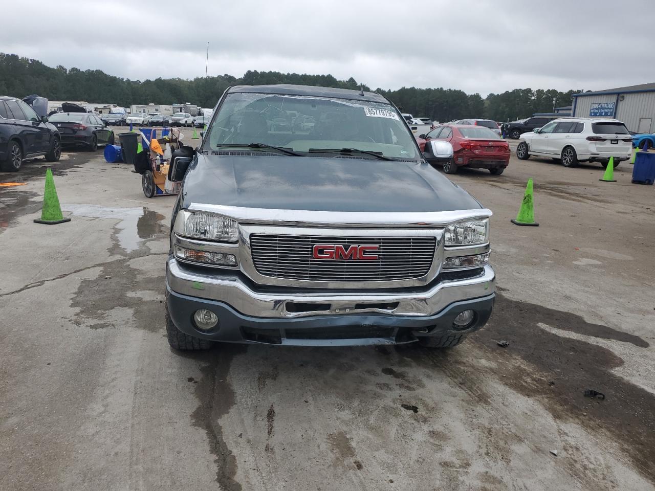 GMC Sierra K1500 Image 4