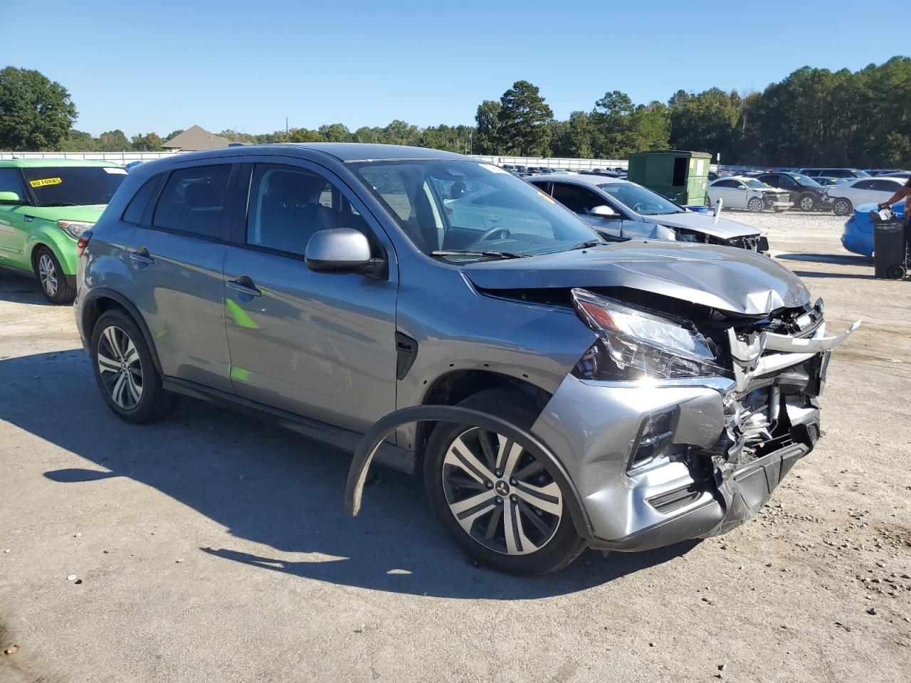 Mitsubishi Outlander S Image 12