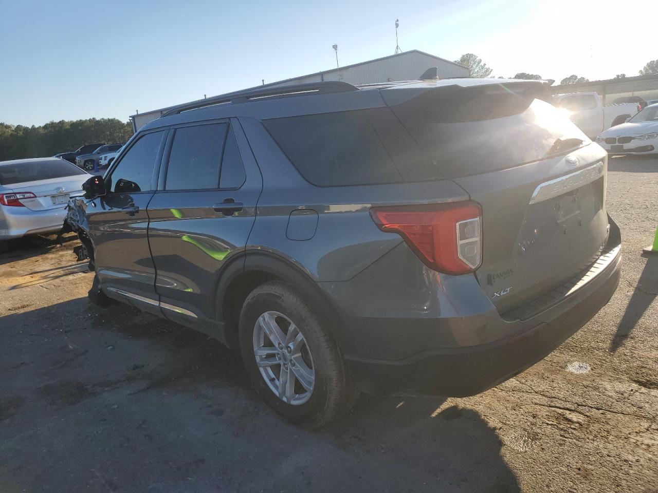 Ford Explorer Xlt Image 9
