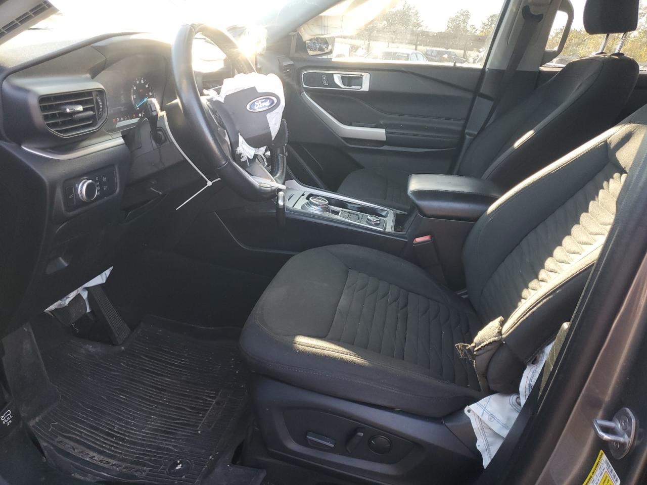 Ford Explorer Xlt Image 5