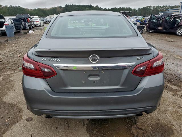 Nissan Altima 2.5 Image 9