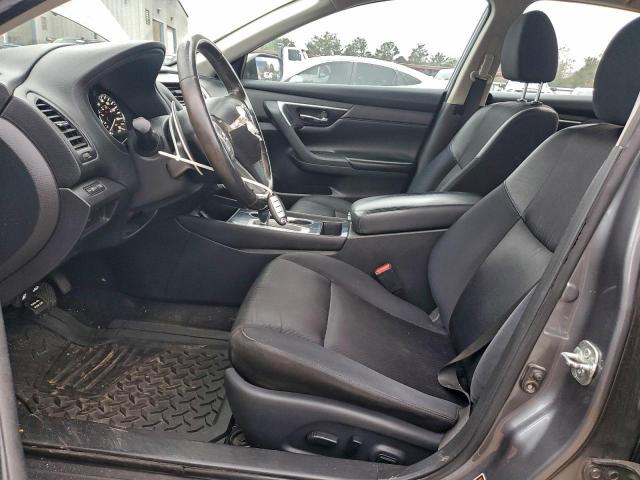 Nissan Altima 2.5 Image 3