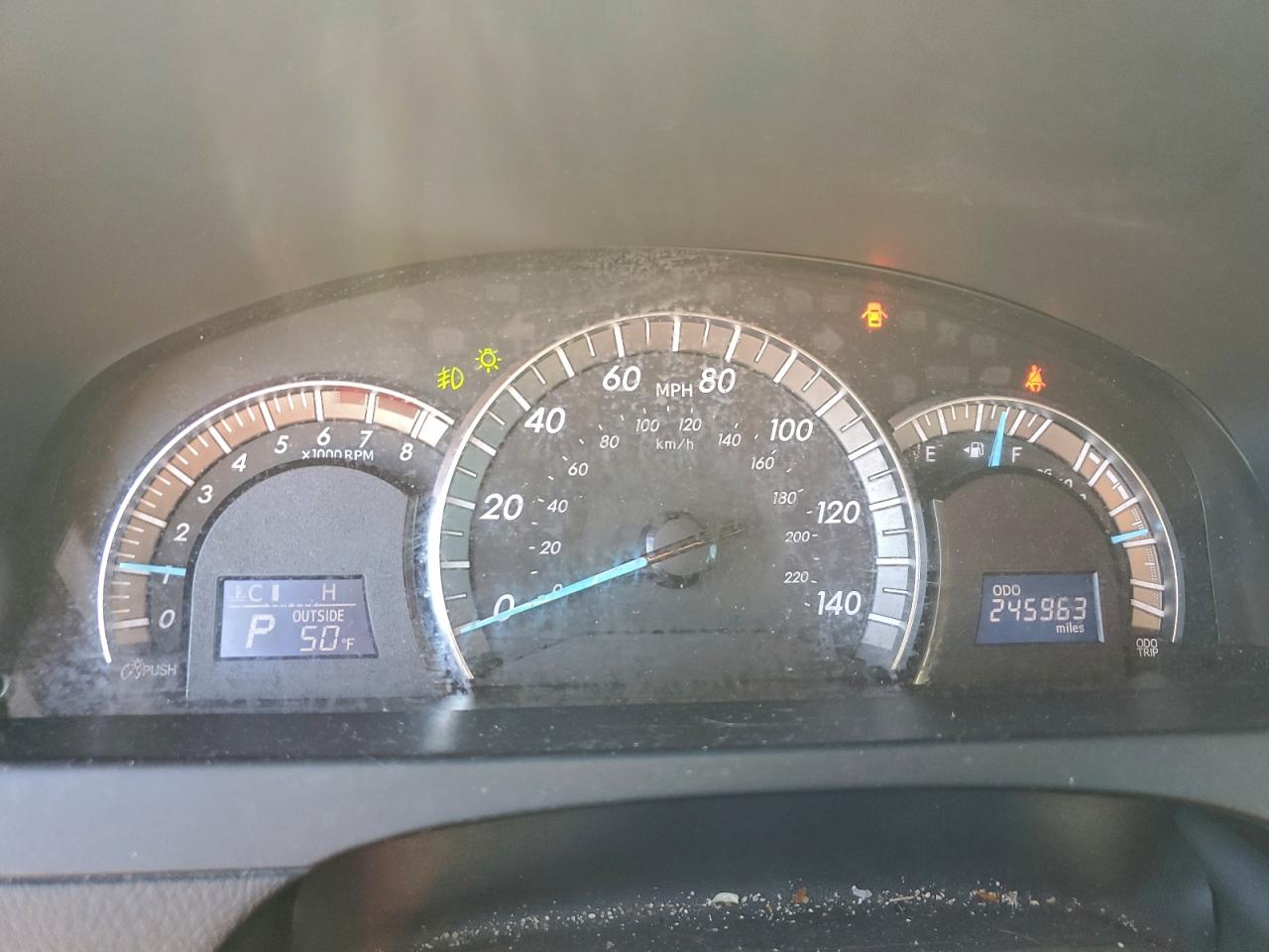 Toyota Camry L Image 4