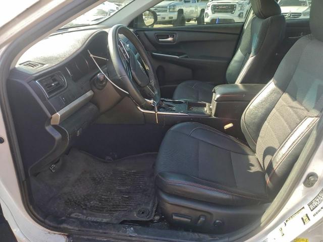 Toyota Camry Le Image 5