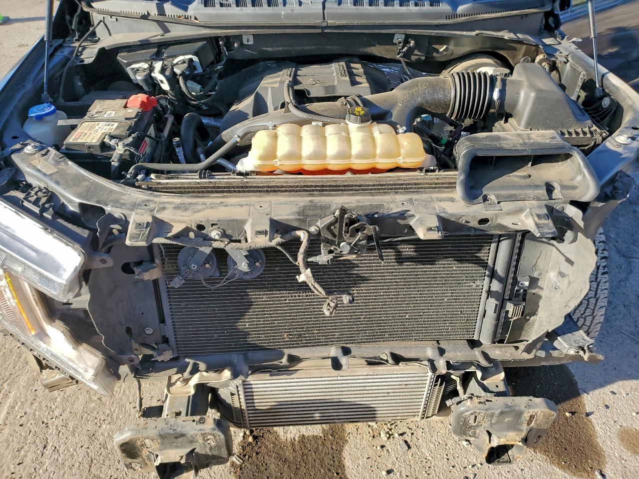 Ford F-150 Supercrew Image 10