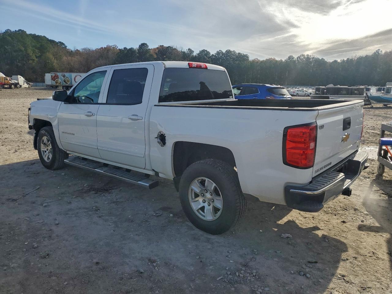 Chevrolet Silverado C1500 Lt Image 2