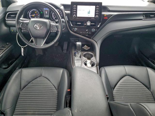 Toyota Camry Se Night Shade Image 4