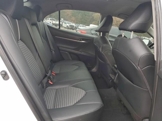 Toyota Camry Se Night Shade Image 8