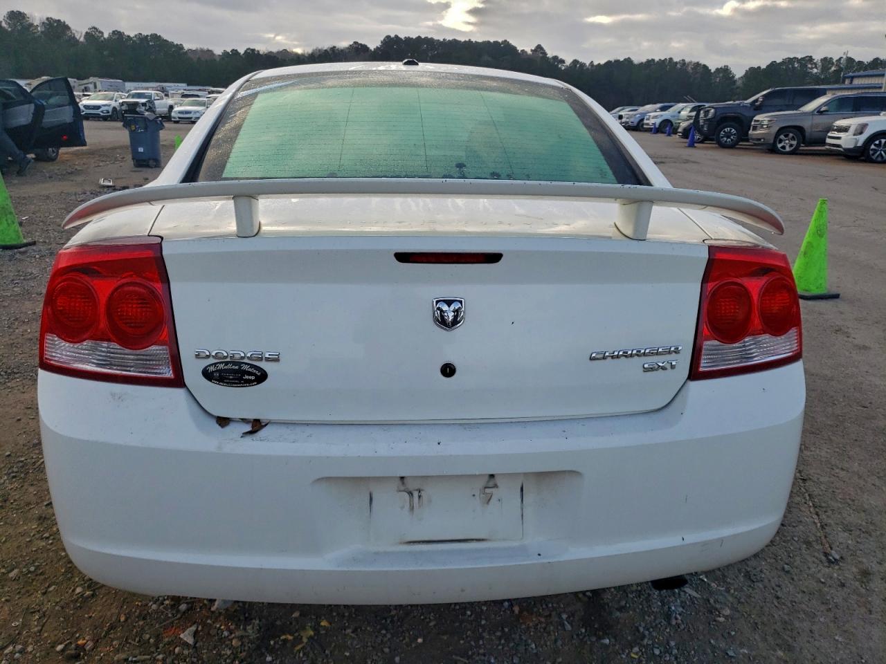 Dodge Charger Sxt Image 10