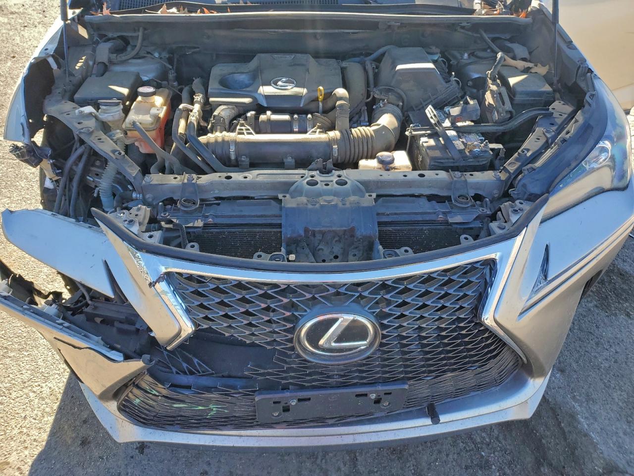 Lexus NX 200t Image 8