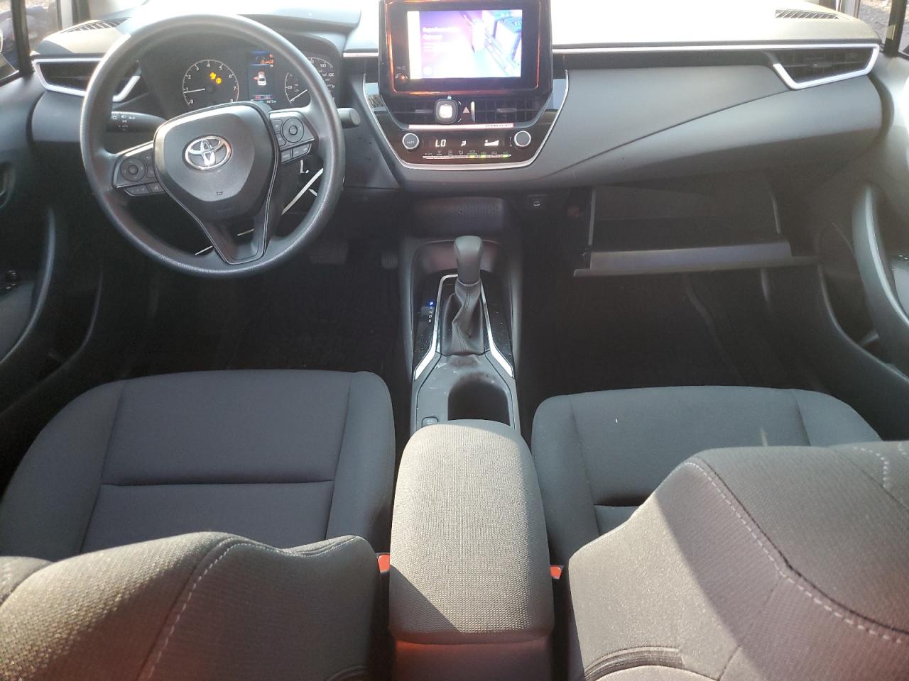 Toyota Corolla Le Image 7