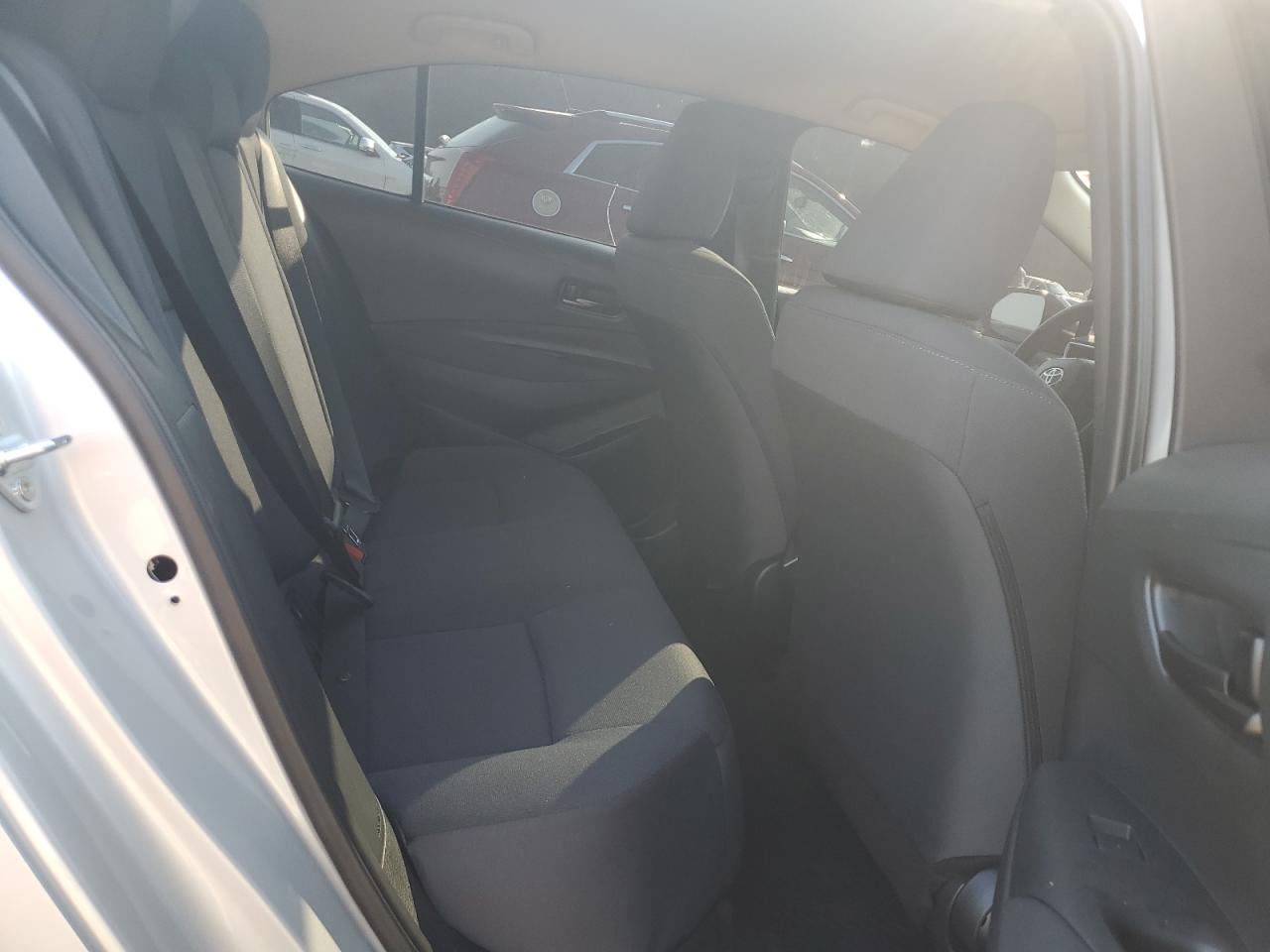 Toyota Corolla Le Image 5