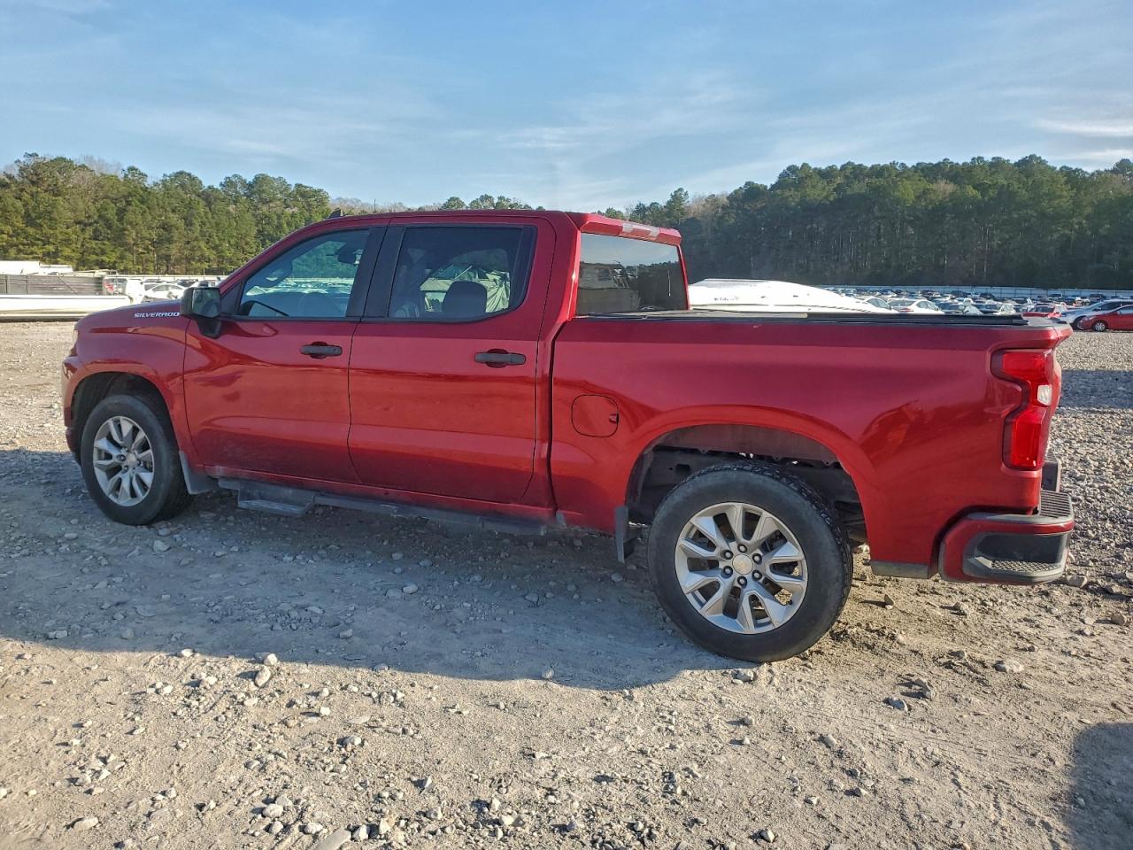 Chevrolet Silverado C1500 Custom Image 2