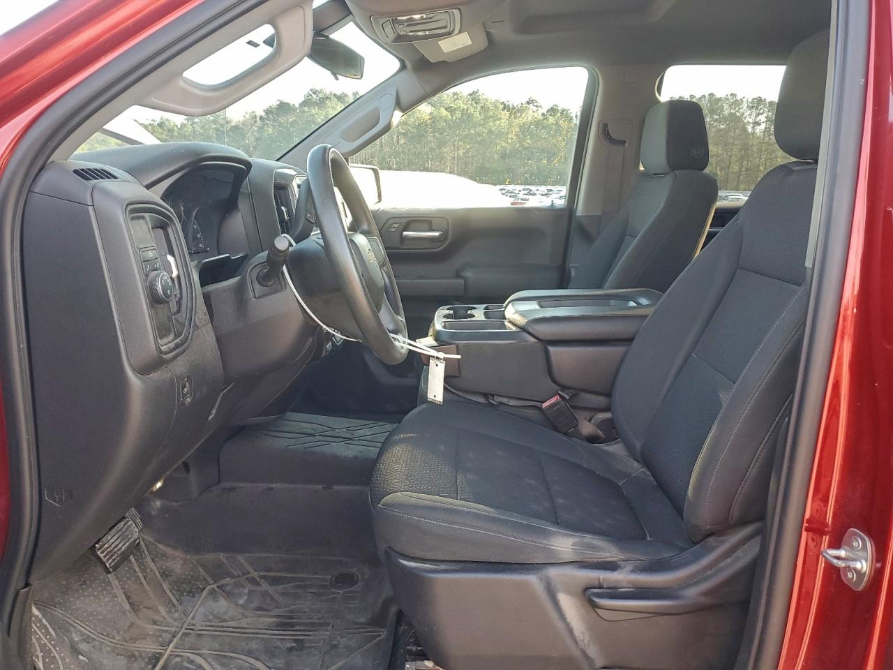 Chevrolet Silverado C1500 Custom Image 9