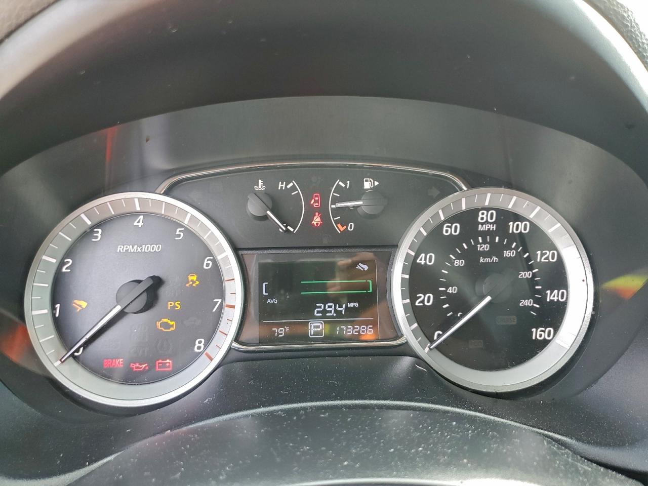 Nissan Sentra S Image 7