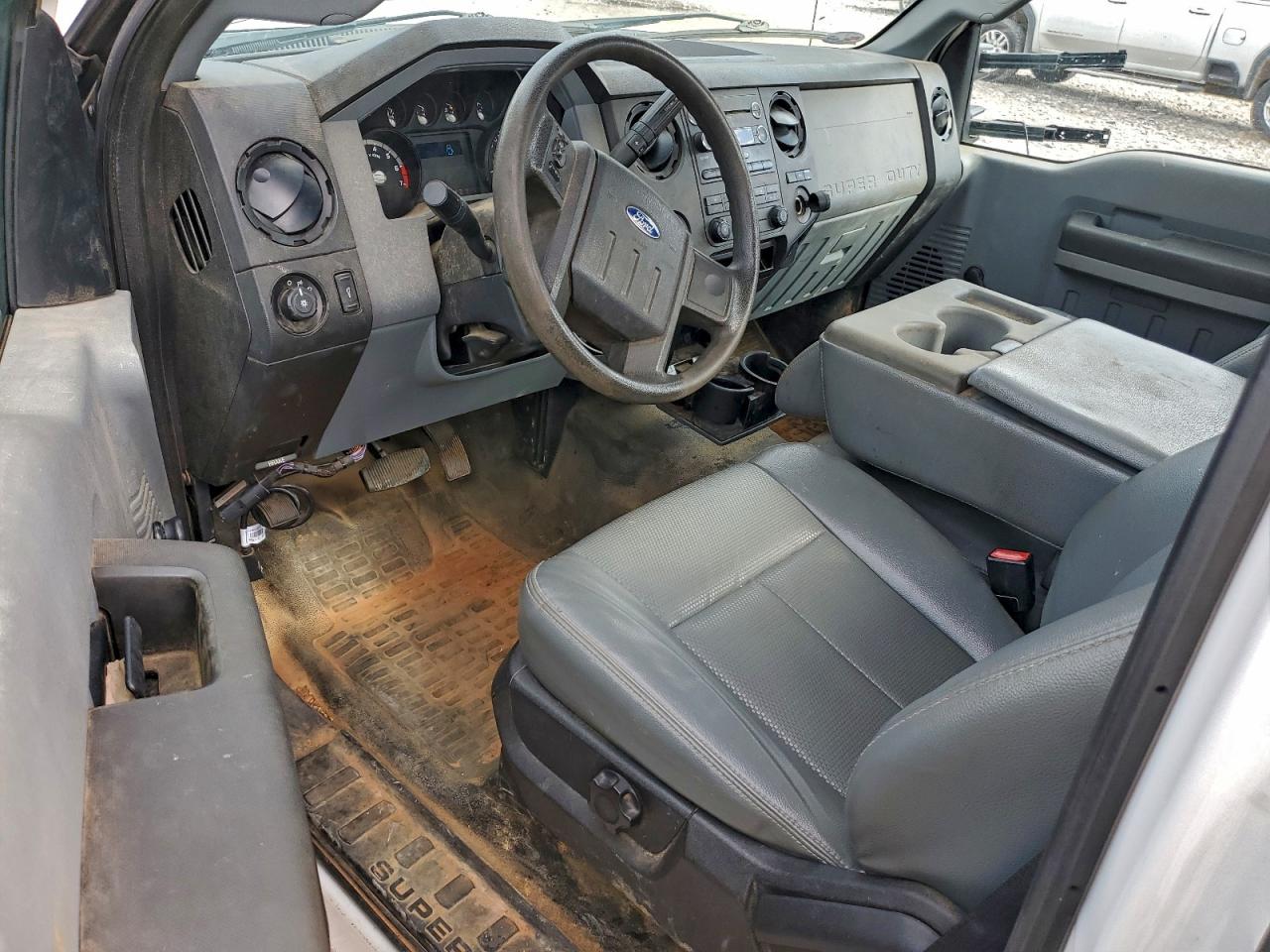 Ford F-250 Super Duty Image 6