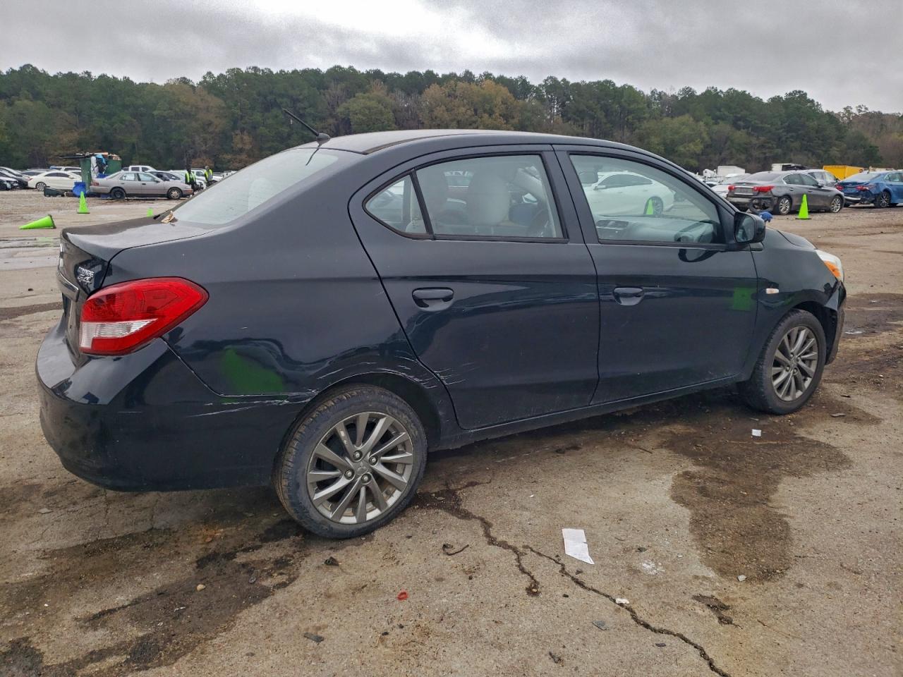 Mitsubishi Mirage G4 Es Image 12