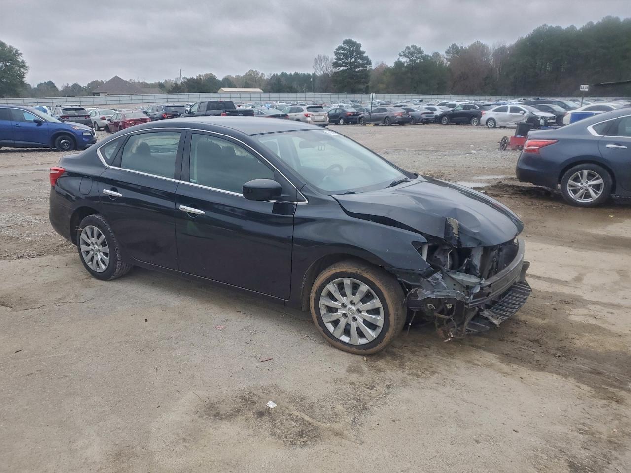 Nissan Sentra S Image 3