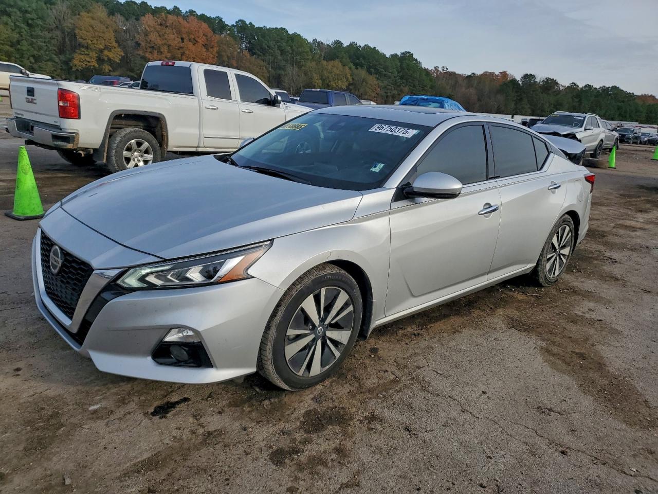 Nissan Altima Sv Image 1