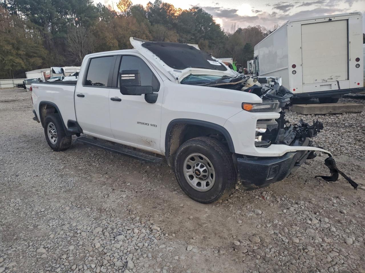 Chevrolet Silverado K2500 Heavy Duty Image 5