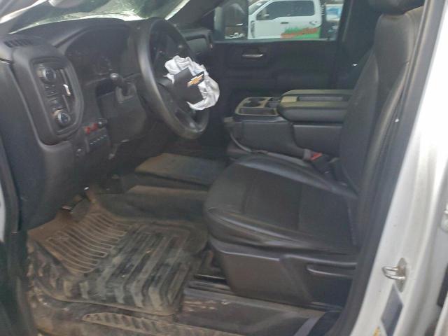 Chevrolet Silverado K2500 Heavy Duty Image 7