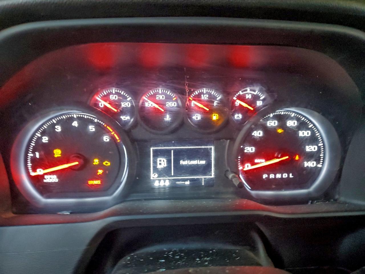 Chevrolet Silverado K2500 Heavy Duty Image 12