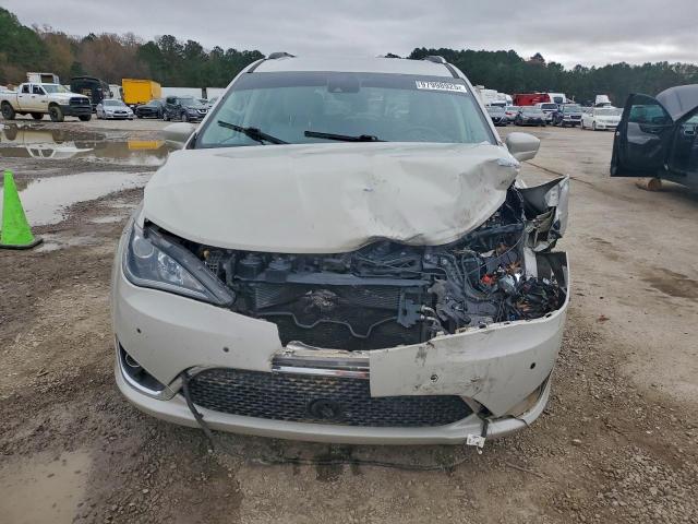 Chrysler Pacifica Touring L Plus Image 3