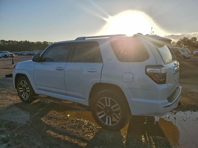 Toyota 4Runner Sr5/sr5 Premium Image 2