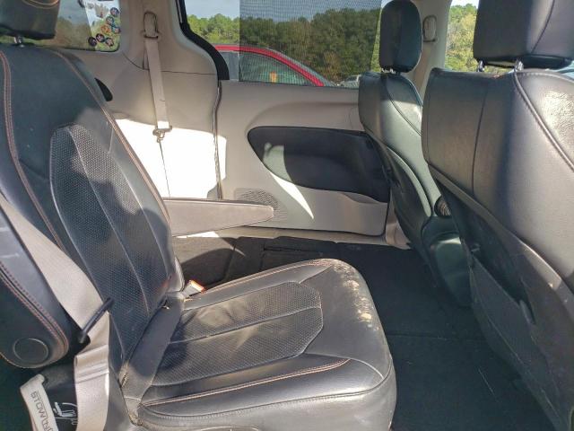 Chrysler Pacifica Touring L Image 11