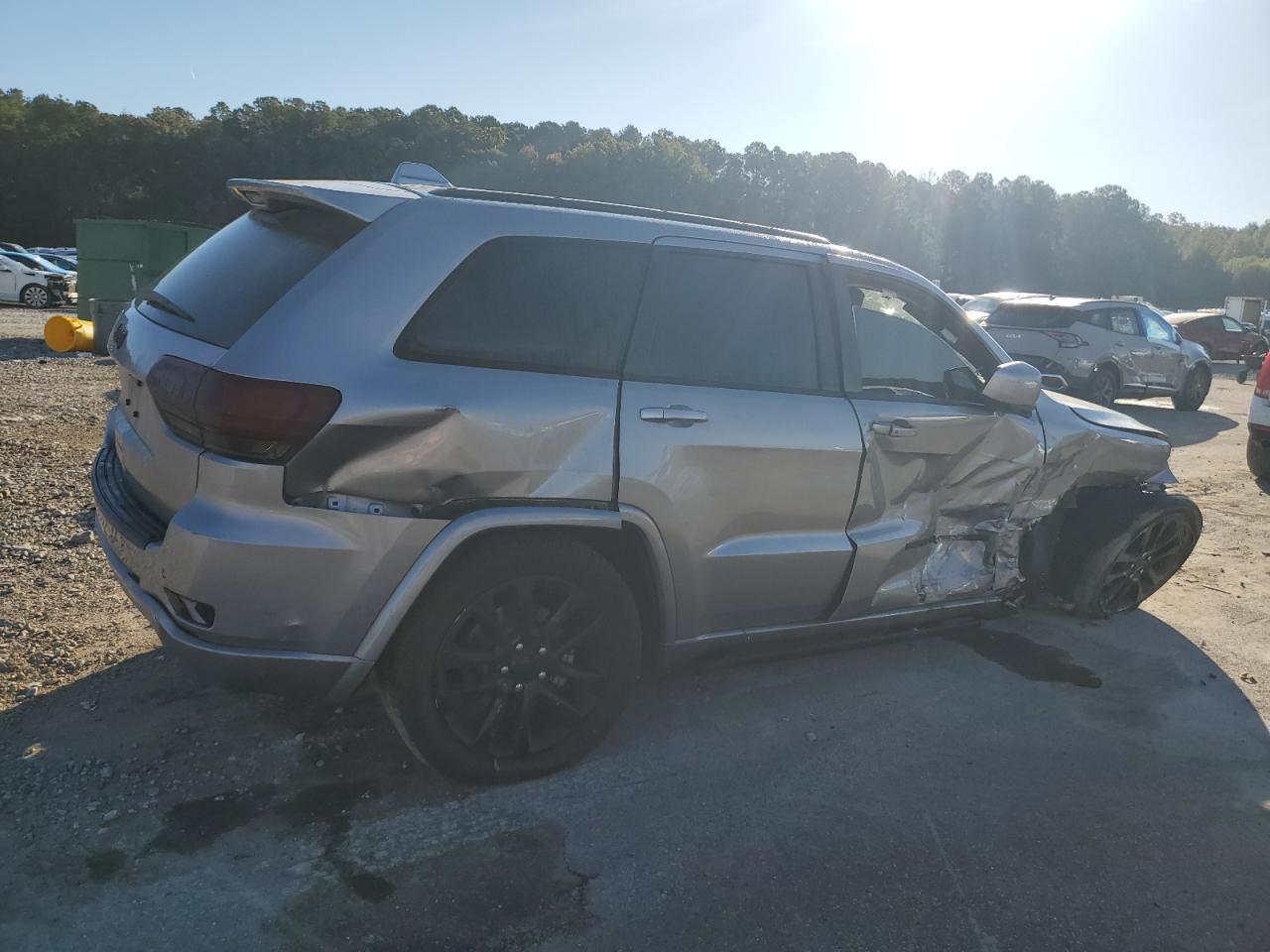 Jeep Grand Cherokee Laredo Image 4