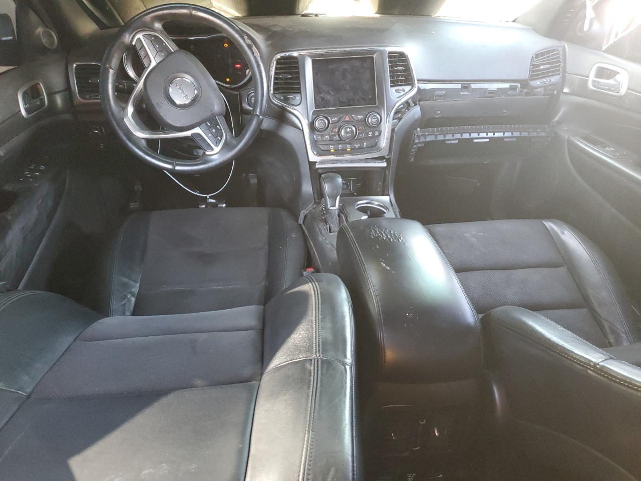 Jeep Grand Cherokee Laredo Image 8