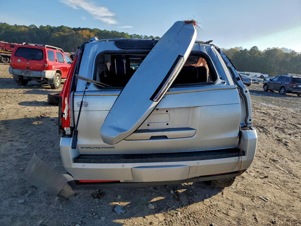 Cadillac Escalade Premium Image 6