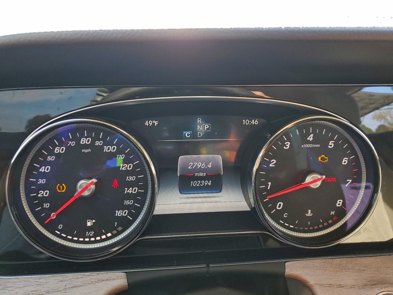 Mercedes-Benz E-Class 400 Image 6