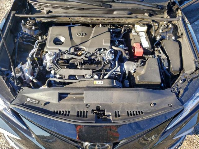 Toyota Camry Le Image 5