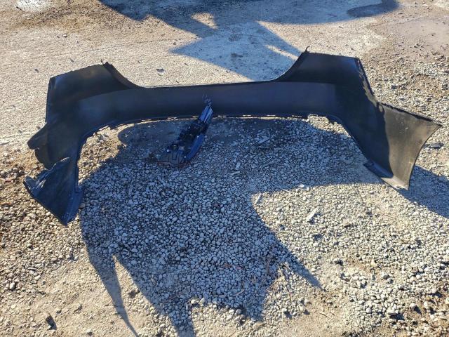 Toyota Camry Le Image 6