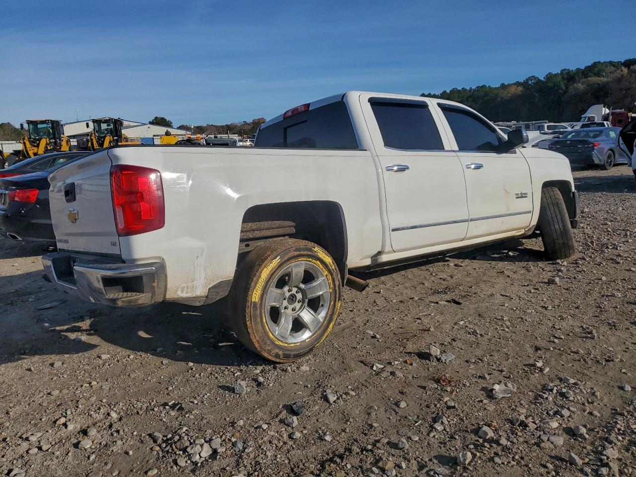Chevrolet Silverado C1500 Ltz Image 11
