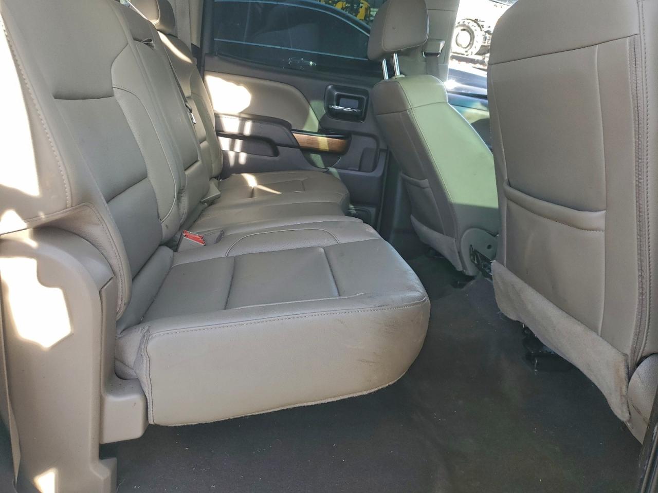 Chevrolet Silverado C1500 Ltz Image 13