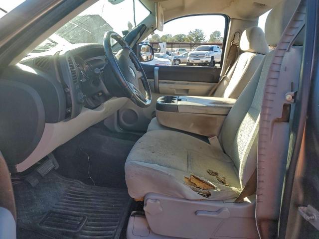 Chevrolet Silverado C1500 Image 4