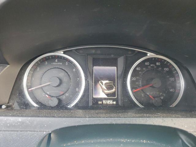 Toyota Camry Le Image 5