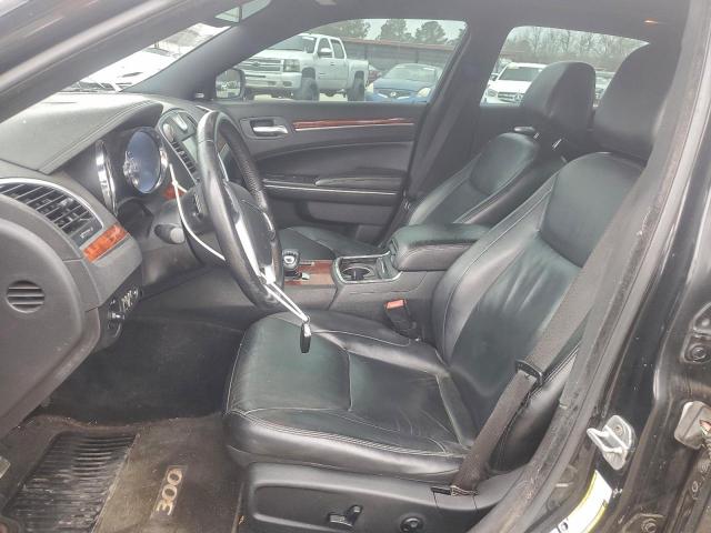 Chrysler 300 Limited Image 8
