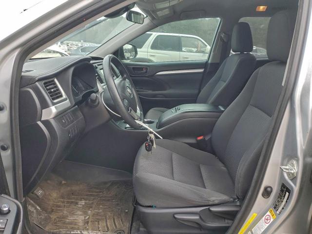 Toyota Highlander Le Image 5