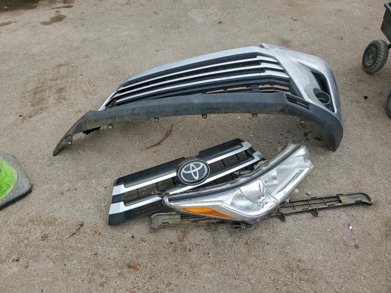 Toyota Highlander Le Image 2