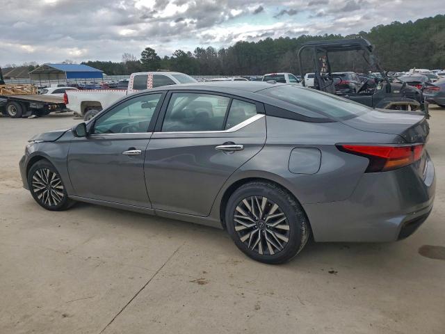 Nissan Altima Sv Image 12