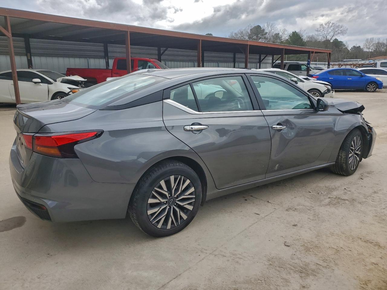 Nissan Altima Sv Image 10