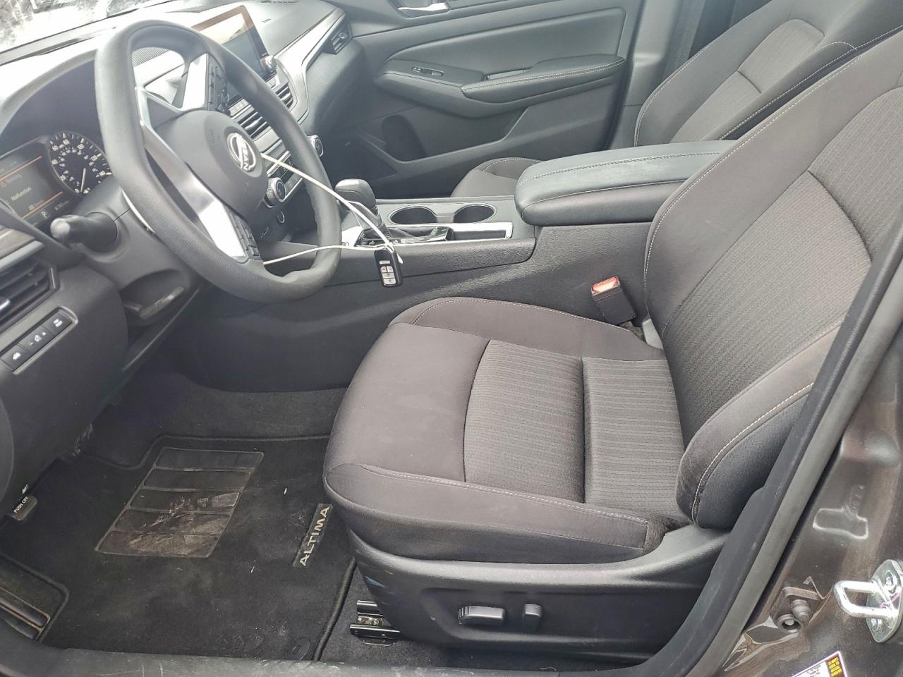 Nissan Altima Sv Image 8